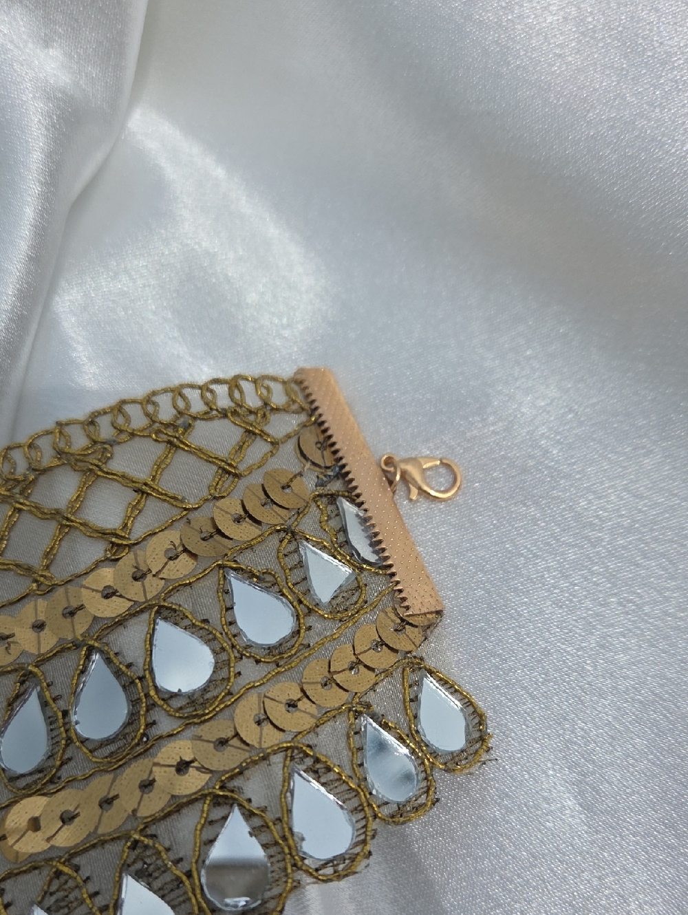 New Handmade Mirror Embroidered Floral Choker Gold Storm Choker - Picture 7 of 10